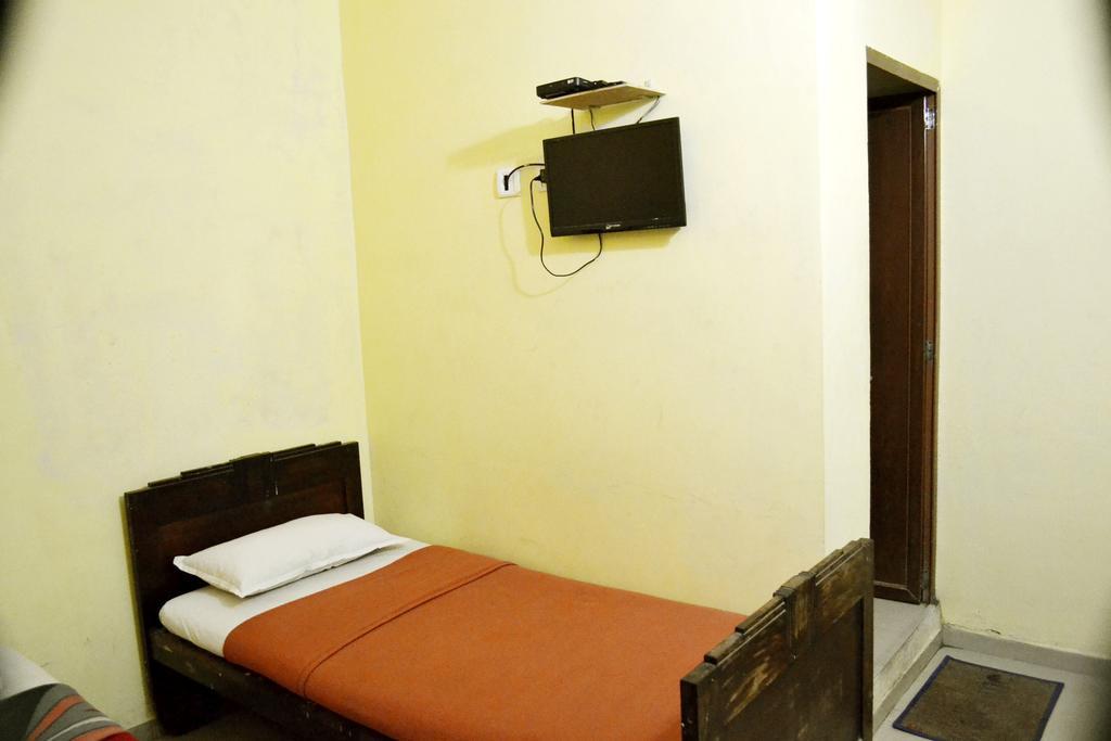 Galaxy Comforts Otel Maisur Dış mekan fotoğraf
