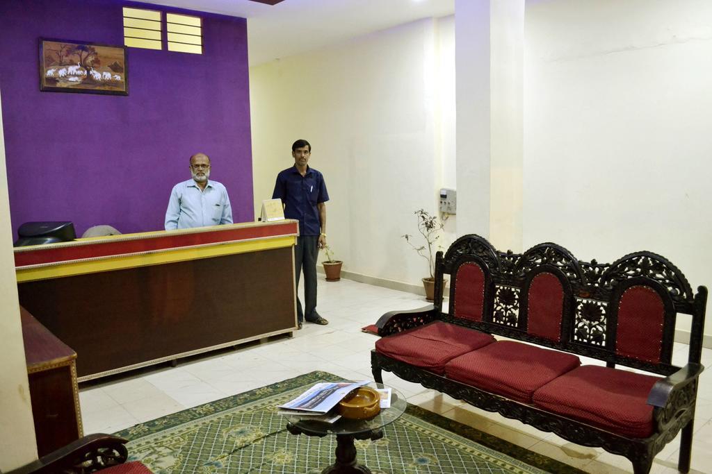 Galaxy Comforts Otel Maisur Dış mekan fotoğraf